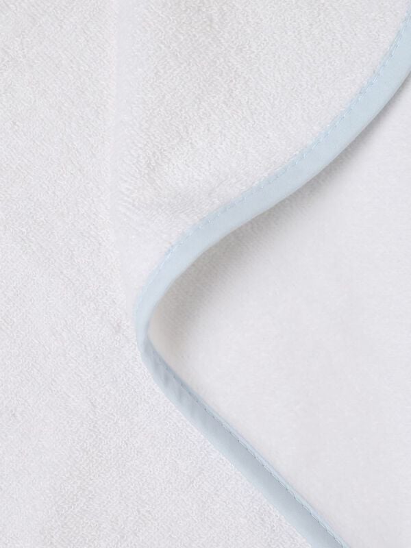 White and Blue Terry Towel With Hood image number 4